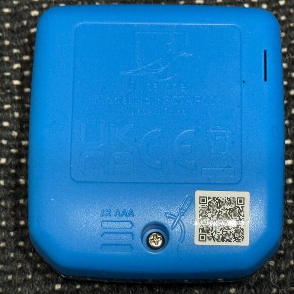 TapTap® Mini Smart Fidget Toy Electronic Game from Flycatcher Toys, Blue - Picture 9 of 13